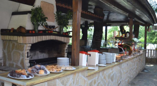 ARKUTINO FAMILY RESORT - RESTAURANTS